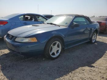  Salvage Ford Mustang