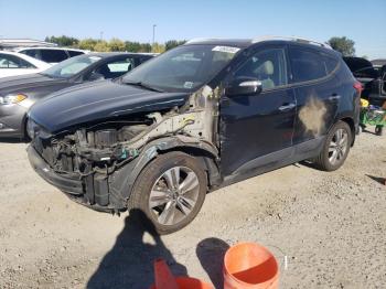  Salvage Hyundai TUCSON