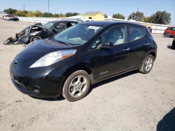  Salvage Nissan LEAF