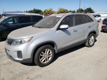  Salvage Kia Sorento