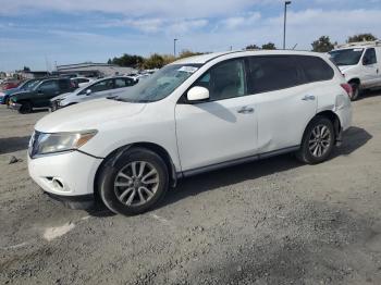  Salvage Nissan Pathfinder