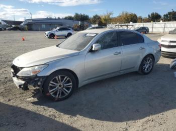  Salvage Hyundai Genesis