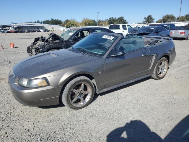  Salvage Ford Mustang