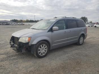  Salvage Chrysler Minivan