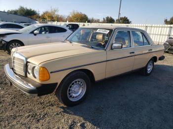  Salvage Mercedes-Benz 300-Class