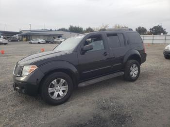  Salvage Nissan Pathfinder