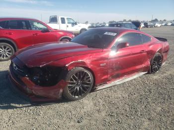  Salvage Ford Mustang