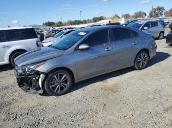  Salvage Kia Forte