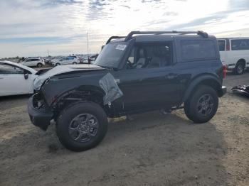  Salvage Ford Bronco