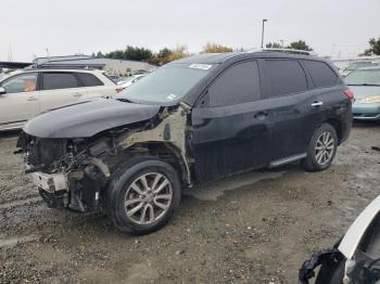  Salvage Nissan Pathfinder