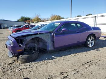  Salvage Dodge Challenger