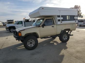  Salvage Toyota Pickup