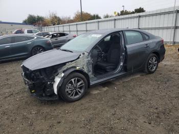  Salvage Kia Forte