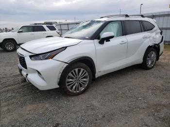  Salvage Toyota Highlander