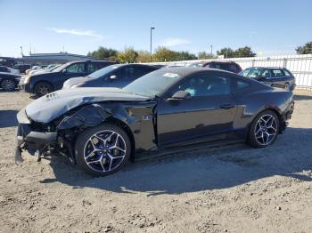  Salvage Ford Mustang