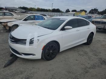  Salvage Chrysler 200