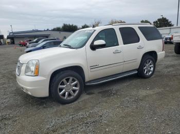  Salvage GMC Yukon