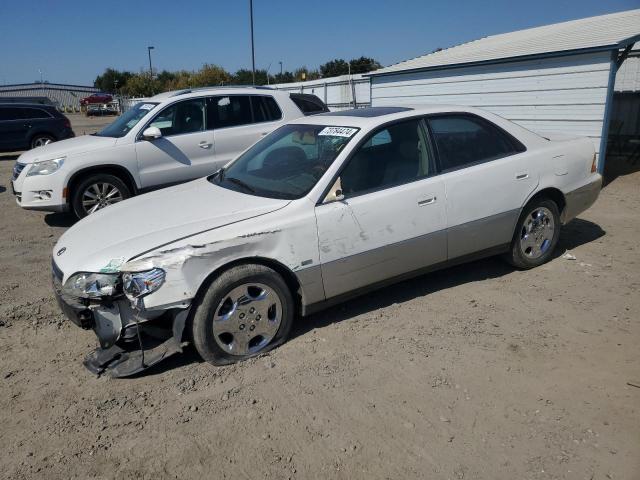  Salvage Lexus Es