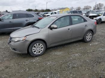  Salvage Kia Forte