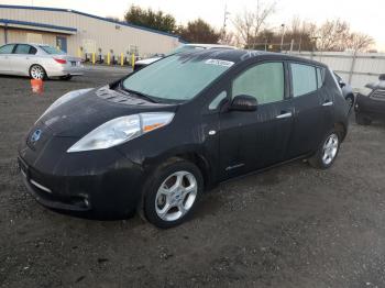  Salvage Nissan LEAF