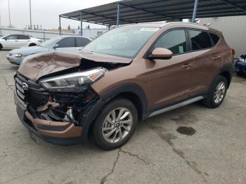  Salvage Hyundai TUCSON