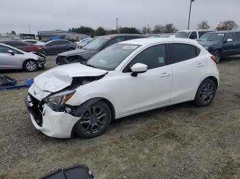  Salvage Toyota Yaris