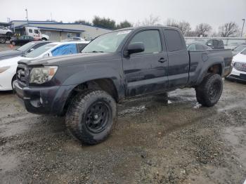  Salvage Toyota Tacoma