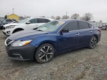  Salvage Nissan Altima