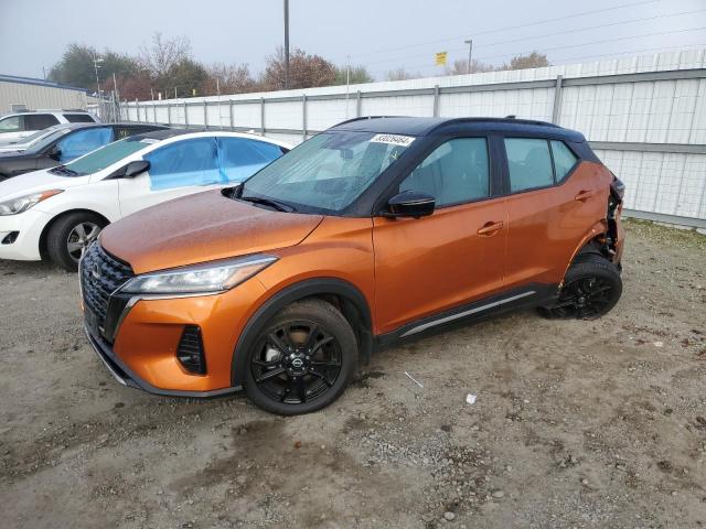  Salvage Nissan Kicks