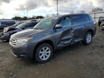  Salvage Toyota Highlander