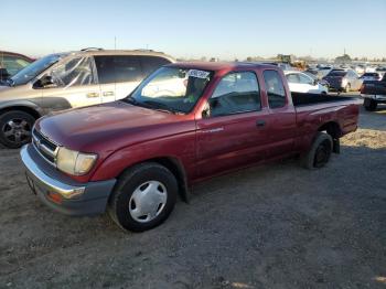  Salvage Toyota Tacoma