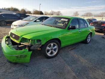  Salvage Ford Crown Vic