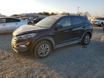  Salvage Hyundai TUCSON