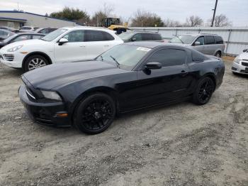  Salvage Ford Mustang