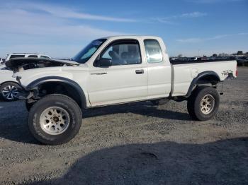  Salvage Toyota Tacoma