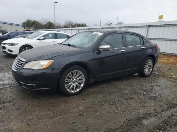  Salvage Chrysler 200