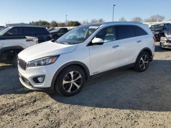  Salvage Kia Sorento