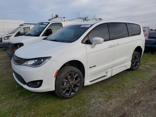  Salvage Chrysler Pacifica