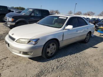  Salvage Lexus Es