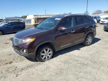  Salvage Kia Sorento