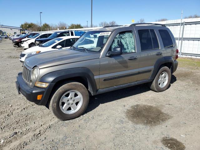  Salvage Jeep Liberty