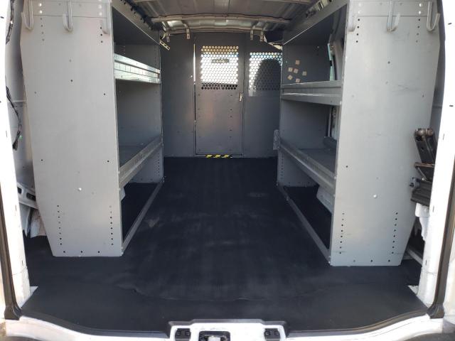 Chevrolet Express Image 7