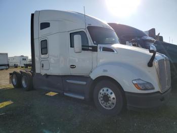  Salvage Kenworth Constructi