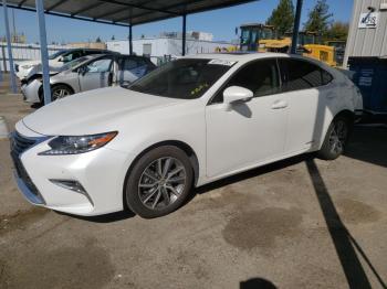  Salvage Lexus Es