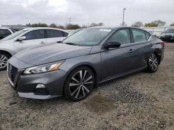 Salvage Nissan Altima