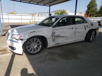  Salvage Chrysler 300