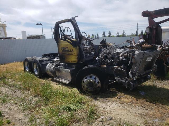  Salvage Peterbilt 579