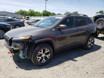  Salvage Jeep Cherokee