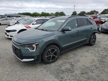  Salvage Kia Niro
