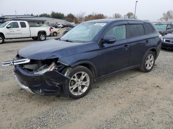  Salvage Mitsubishi Outlander